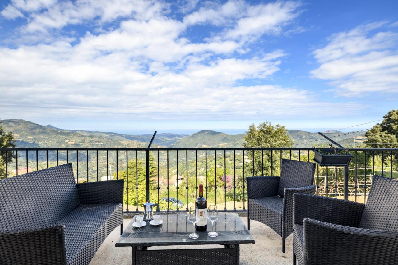 Vila Casa Jerzu S'Essia De Su Santu Exteriér fotografie